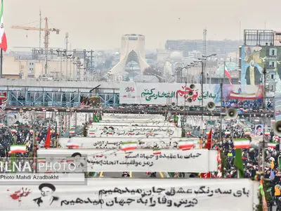مراسم  راهپیمایی ۲۲ بهمن در تهران (1)
