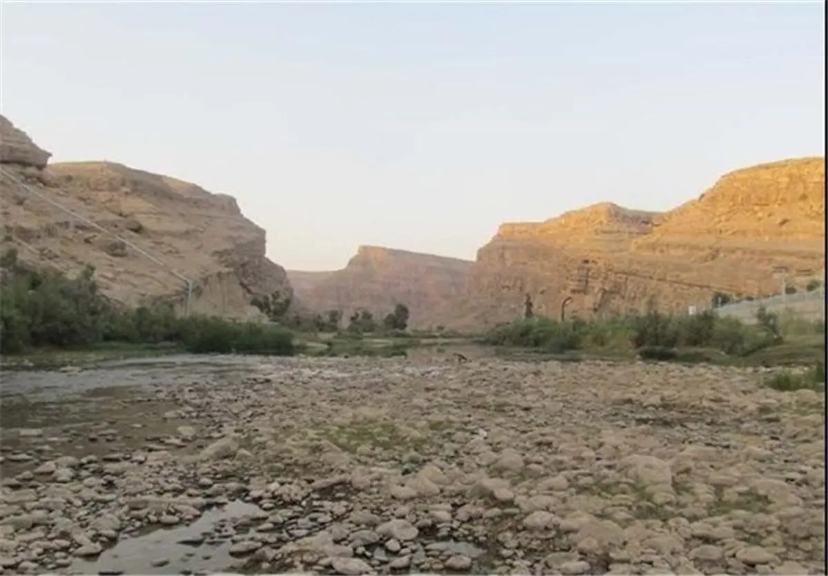 تجاوز به حریم رودخانه موجب تشدید سیلاب می‌شود/ آموزش و اجرای مانور‌های زلزله در بهاباد