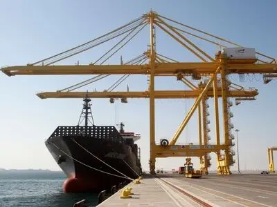 Iran-Oman port transit line launched