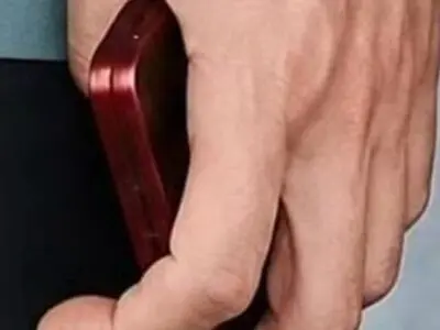 تصاویر لو رفته از گوشی شیائومی میکس اولترا در رنگ شرابی
