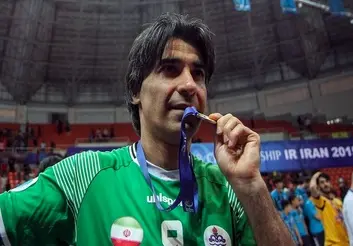 شمسایی: باید از مجیدی حمایت شود / اگر بازی‌های تعطیل می‌شد قهرمانی حق پرسپولیس بود