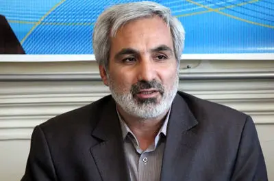 اگر مانعی برای حذف شرکت‌های پیمانکاری وجود دارد یا دولت لایحه بدهد یا سران قوا مصوبه/ با احساسات نیروهای شرکتی بازی نکنیم