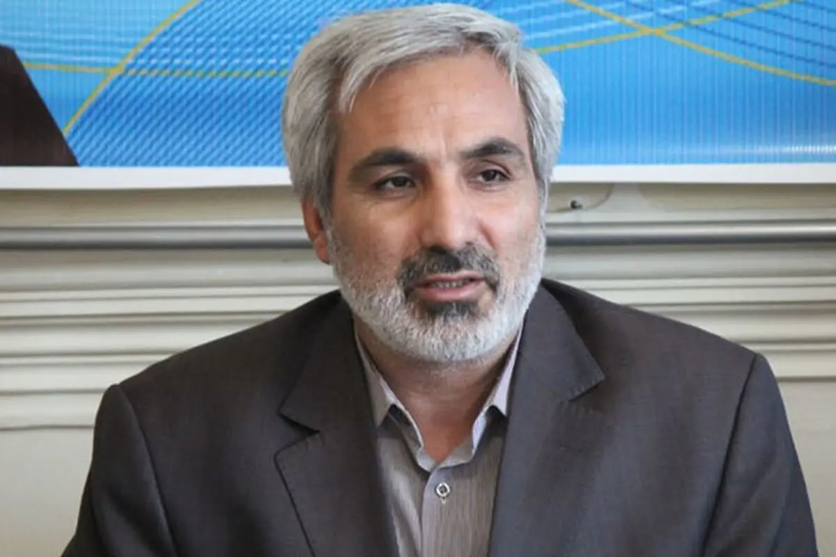 اگر مانعی برای حذف شرکت‌های پیمانکاری وجود دارد یا دولت لایحه بدهد یا سران قوا مصوبه/ با احساسات نیروهای شرکتی بازی نکنیم