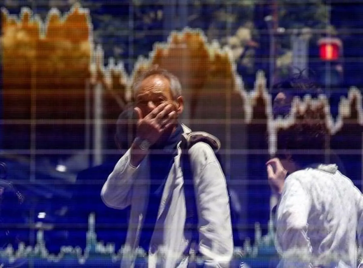 Global shares, oil slump after Trump vows China tariff hike