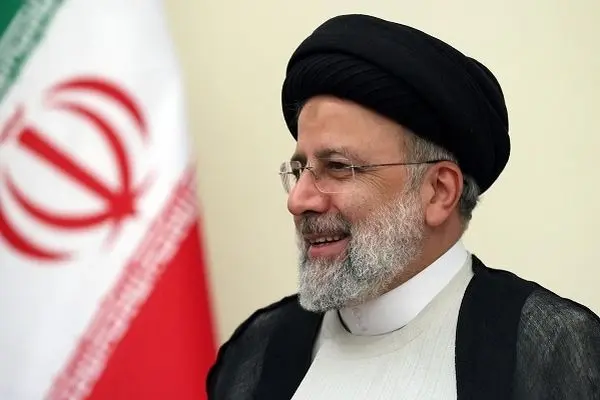 Our entrepreneurs and workers stand against the enemy in the economic war: Raisi 