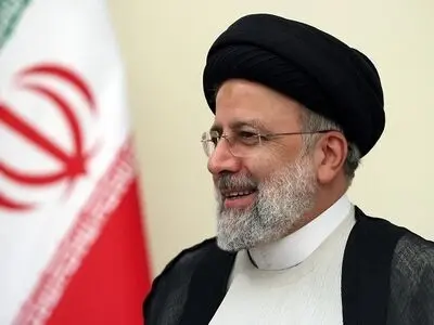 Our entrepreneurs and workers stand against the enemy in the economic war: Raisi 