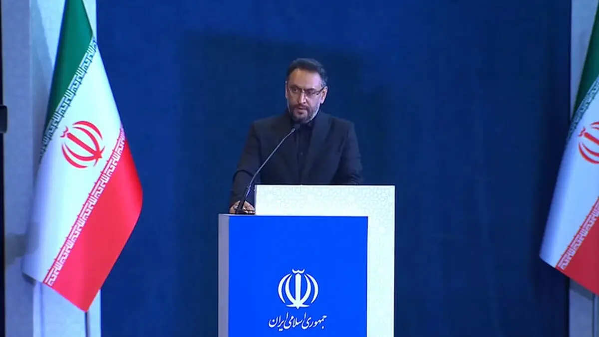 ادای احترام هیئتی از جنبش امل لبنان به پیکر مطهر رهبر شهید انقلاب اسلامی + فیلم