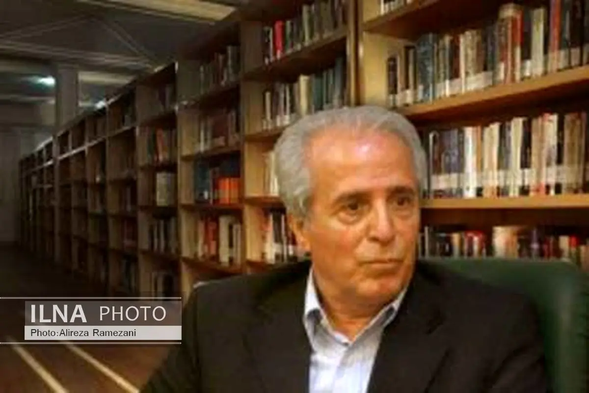 هرگز از ریل فرهنگشناسی خارج نشدم