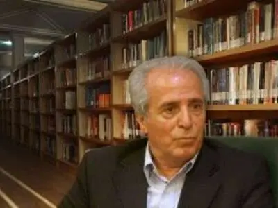هرگز از ریل فرهنگ‌شناسی خارج نشدم