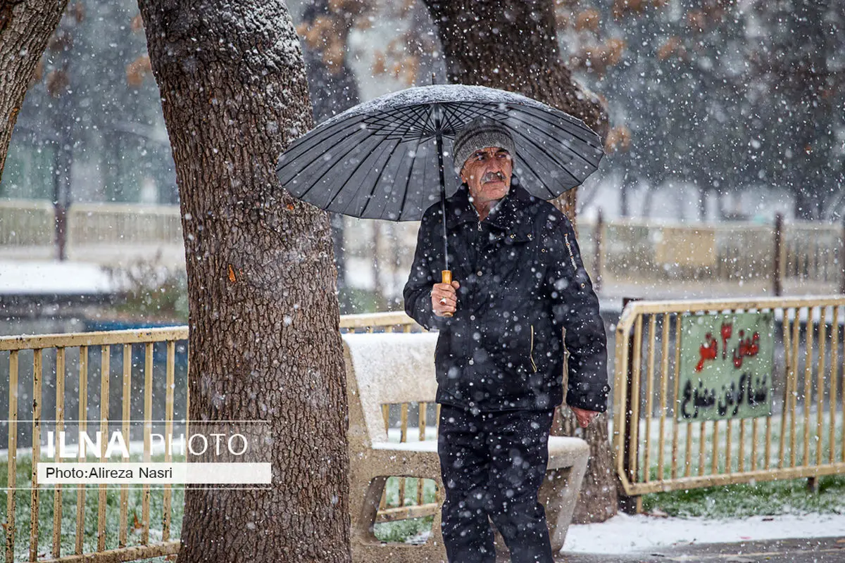 اصفهان برفی از فراز میدان نقش جهان + فیلم