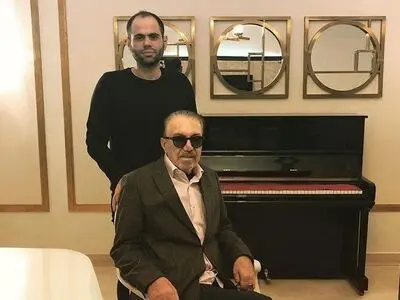 می‌خواهیم تنها ارکستر بزرگ خصوصی ایران باشیم/اشکان خطیبی خواننده کنسرت نوستالژی شد