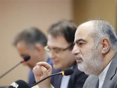 کدخدا حتی نتوانست رعیتش را با خود همراه کند، چه برسد به روسیه و چین!