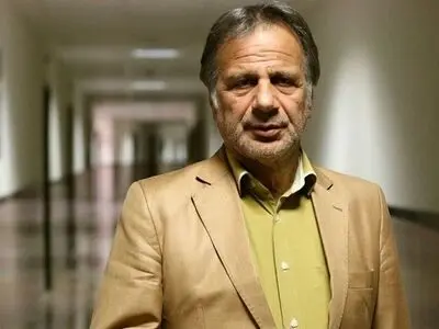 هنرمندان تئاتر قم در سلامت هستند/ وظیفه همه در شیوع کرونا، دعوت به همدلی و آرامش است/ دولت در حد توان از هنرمندان در برابر بحران کرونا حمایت کند/ از هنرمند تا کاسب باید خودشان را با شرایط سازگار کنند