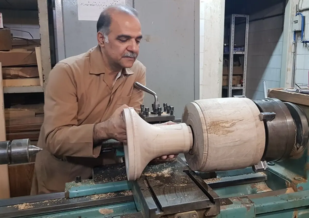 تمبک الهام گرفته از دوره قاجار در پژوهشکده هنرهای سنتی ساخته شد