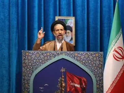 امام جمعة طهران: جبهة المقاومة فرضت الهزیمة علی عالم الاستکبار