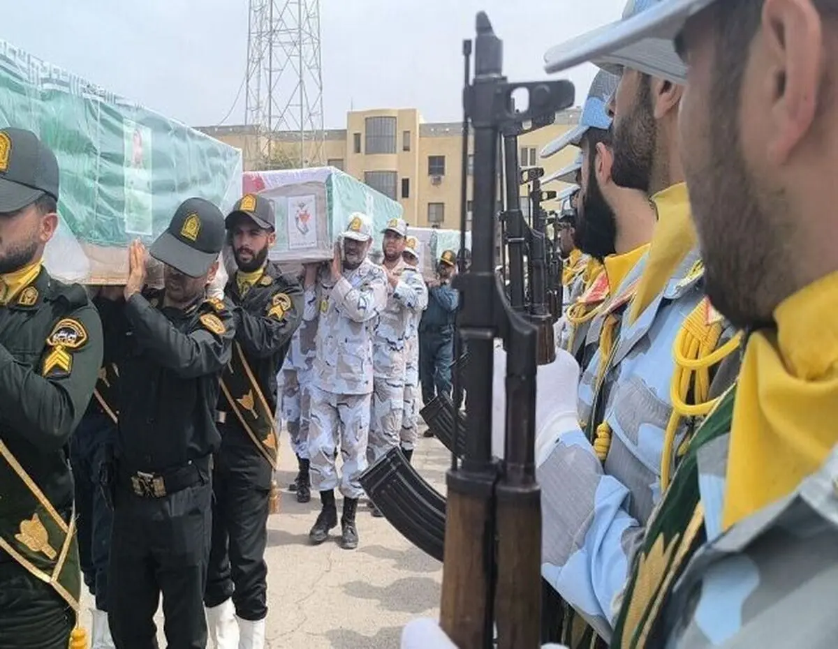 مراسم تشییع پیکر سه شهید فراجا در چابهار برگزار شد