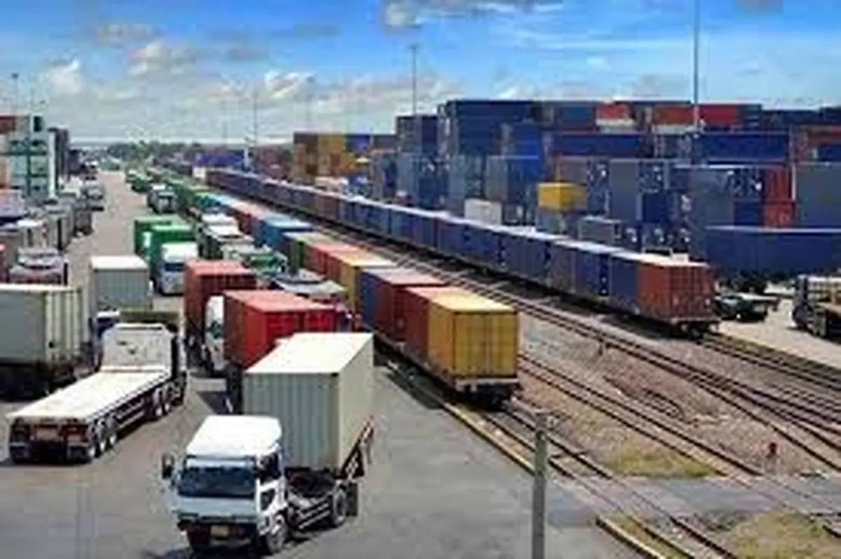 سقف محدودیت کارت بازرگانی در واردات از محل ارز اشخاص برداشته شد