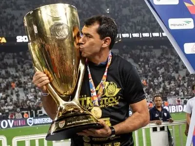 پاسخ رسمی استقلال به شایعات میلیون دلاری