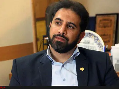 ورود مداحان به سیاست منافاتی با ستایش‌گری ندارد/مصرف لوازم آرایشی در محرم ۱۰ برابر می‌شود