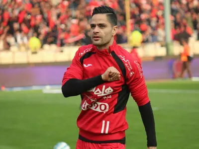 قلب کامیابی نیا در دوحه و کنار پرسپولیسی‌ها