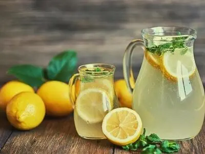 طرز تهیه شربت آبلیمو مجلسی برای روز‌های گرم