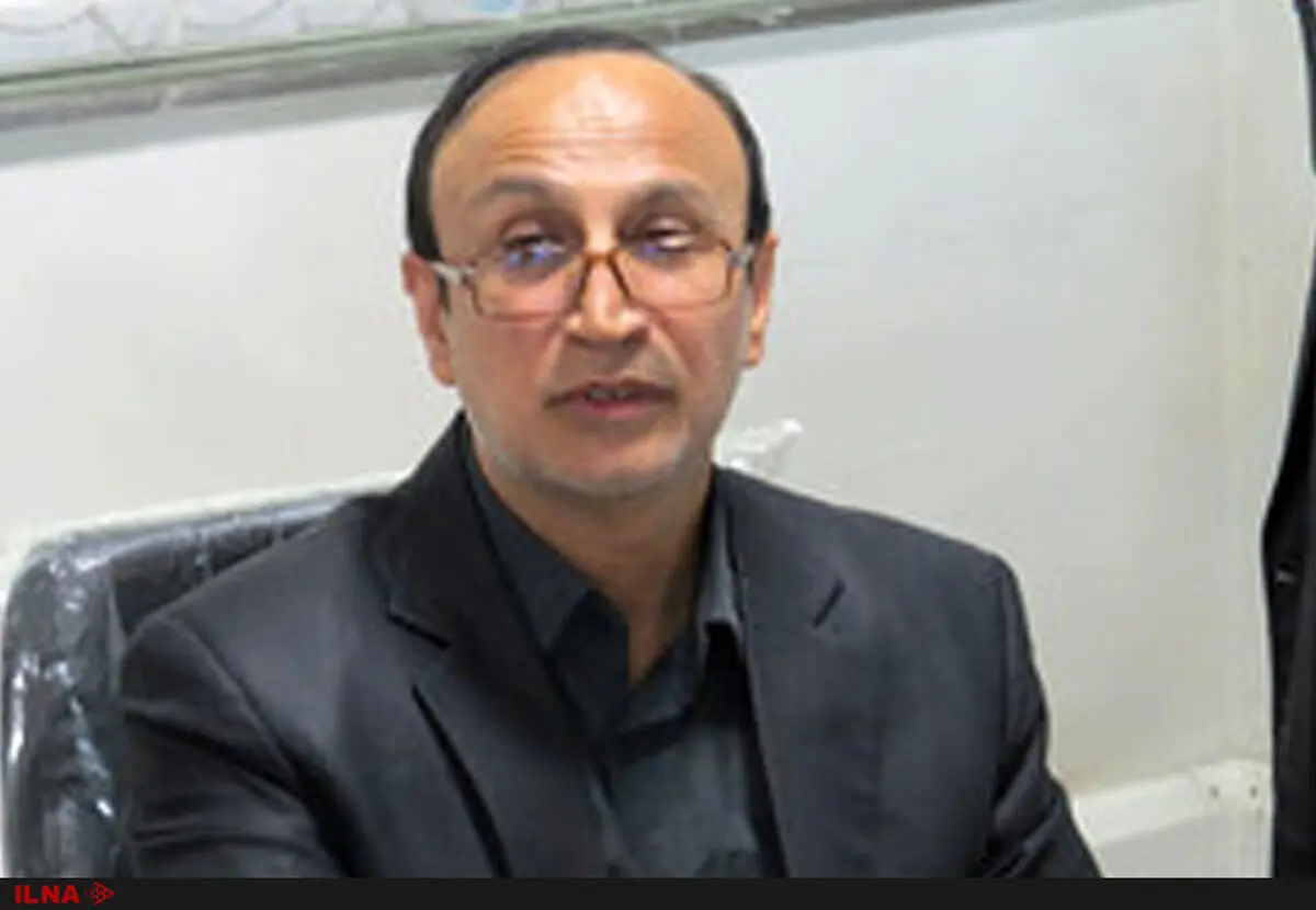 بسیاری از وام‌ها تاثیری در تولید نداشتند/ بورس سودآور توان جذب نقدینگی را دارد/ دولت بر سود بانکی مالیات ببندد