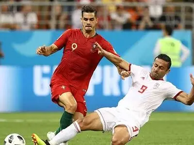 استقلال از ملی‌پوشان خود صدها هزار دلار درآمد داشته است