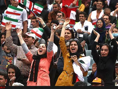 وعده شیرین وزیر ورزش؛ زمینه حضور زنان در استادیوم فراهم خواهد شد (ویدیو)