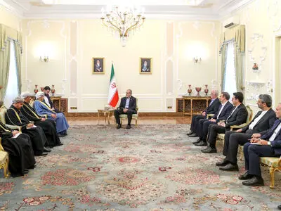 الرئيس بزشكيان: إيران وعُمان ركيزتان لبعضهما في مواجهة التقلبات الإقليمية