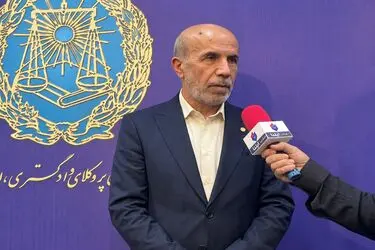 افزایش بی‌ضابطه تعداد وکلا بدون ایجاد ظرفیت شغلی، به نظام وکالت آسیب می‌زند