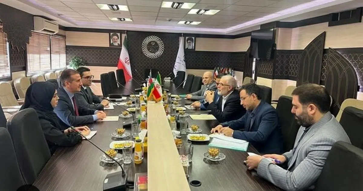 رایزنی مقامات ایرانی و جمهوری آذربایجان درباره برگزاری اجلاس اکو