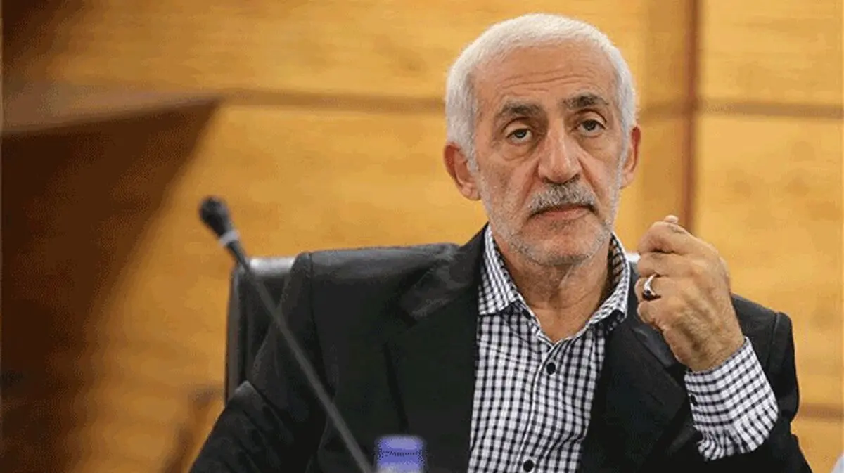 چه تضمینی وجود دارد پرسپولیس کوچک نشود/ آخر و عاقبت زنوزی را هم خواهیم دید /پرسپولیس را آن‌هایی می‌خواهند بخرند که نتوانستند این باشگاه را بچرخانند
