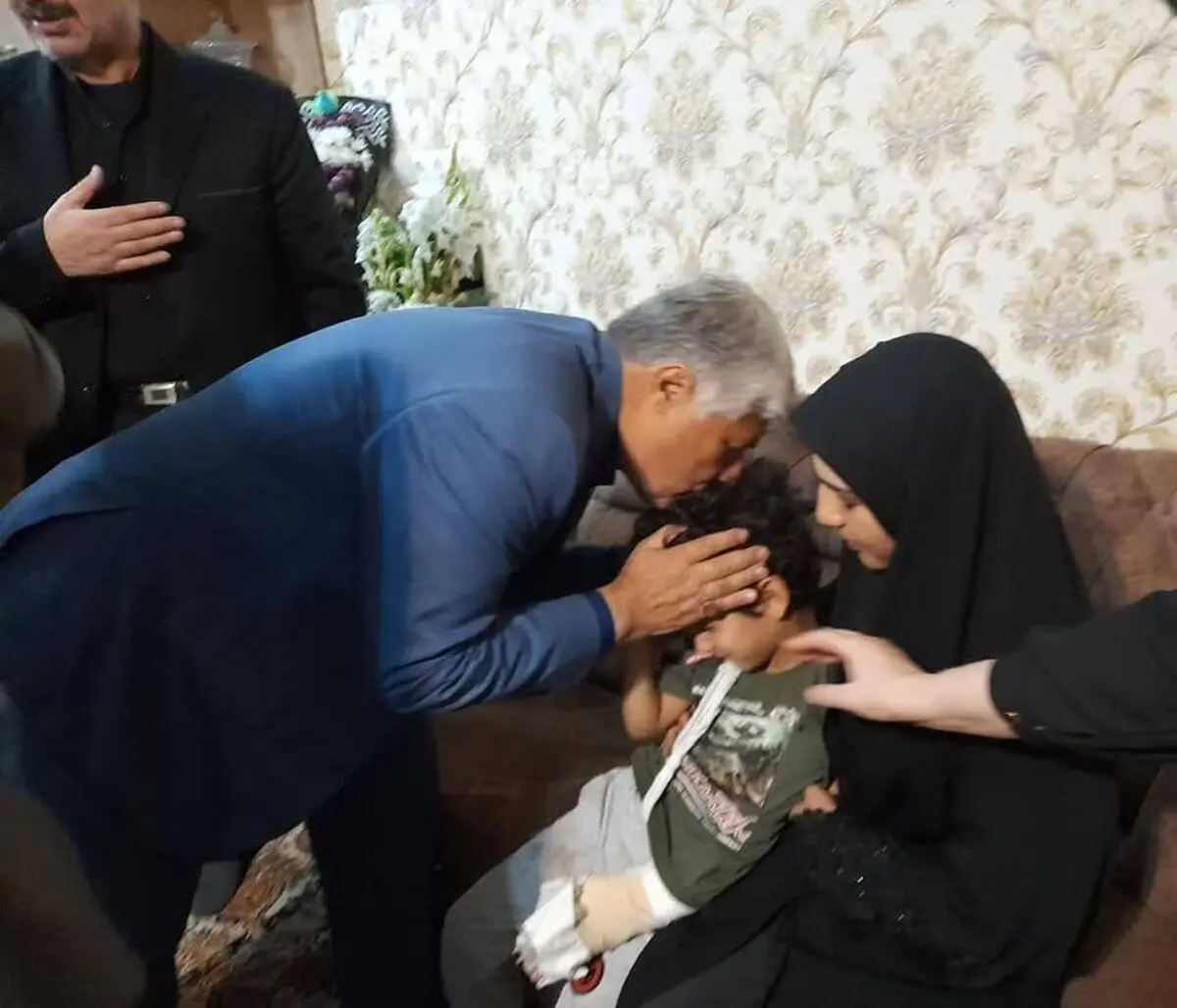 مکان هایی به نام شهیدان سرایداران در شیراز و زادگاه وی نامگذاری شود