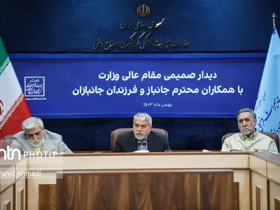 خون شهیدان، روح حیات‌بخش نظام اسلامی است/ جانبازان نماد فضیلت، اخلاق و معرفت در جامعه هستند
