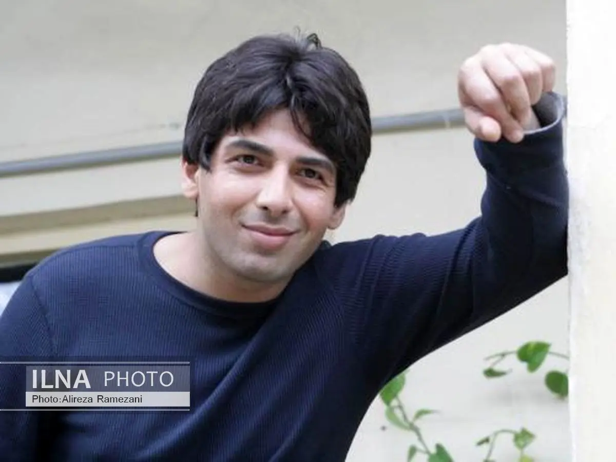 حمید گودرزی با لباسی متفاوت + عکس