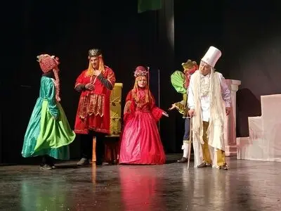 اجرای «نینا و جادوی ماه‌ها» برای عکاسان و خبرنگاران