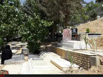 مزاری که کیارستمی برای خود خریده است+عکس