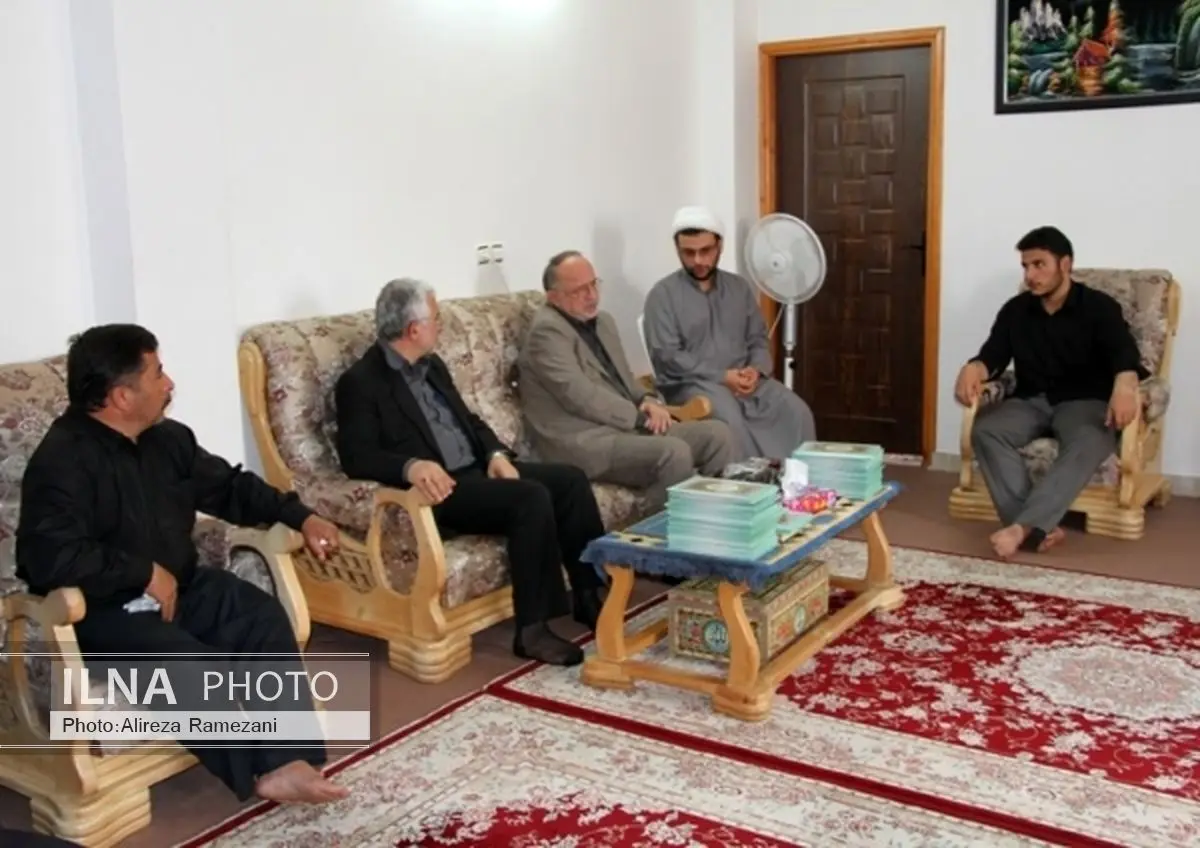 دیدار استاندار گیلان با خانواده یکی از جان باختگان حادثه منا  