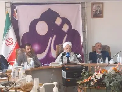 فساد کشور به دلیل بی‌تفاوتی مسئولان است/ هر سازمانی که بخواهد کارکنانشان نمازخوان شوند باید مسئولانش نمازخوان باشند/ برای نماز به اقلام بالادستی و پایین‌دستی نیاز نیست