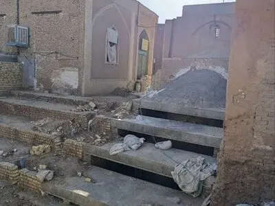 توقف تخریب آب انبار تاریخی نوش آباد با شکایت مردم/ قوه قضاییه احداث آمفی تئاتر بر بنای صفوی را متوقف کرد