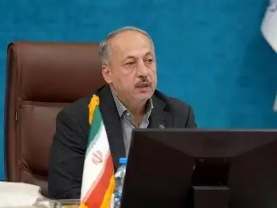 خرید ۳۰۰ دستگاه خودروی آتش نشانی