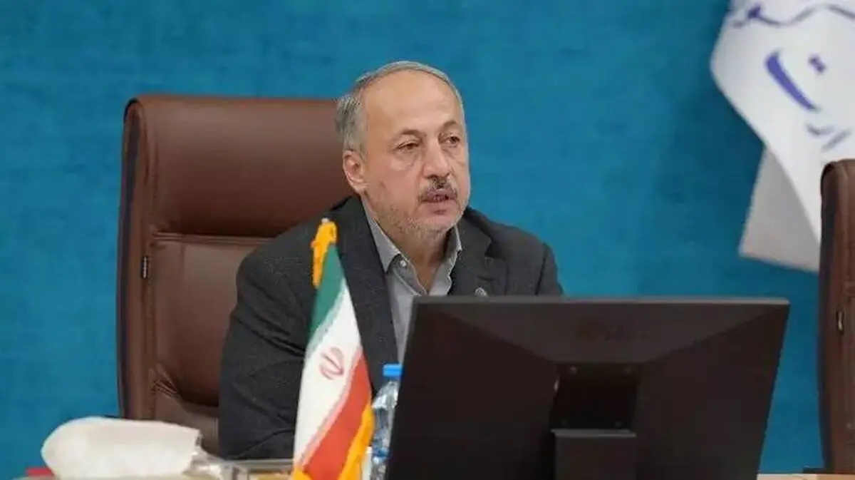 خرید ۳۰۰ دستگاه خودروی آتش نشانی