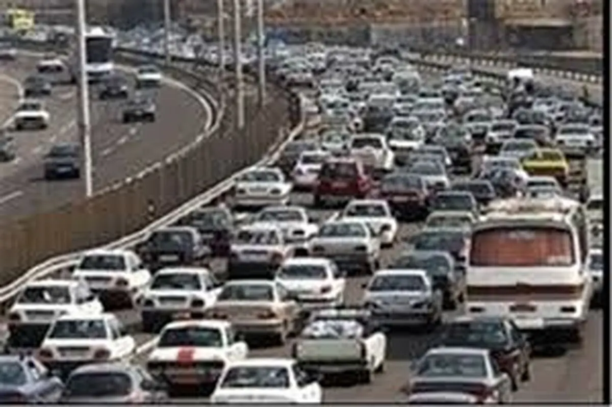 ترافیک نیمه‌سنگین در آزادراه تهران- کرج/بارش در 4 استان کشور