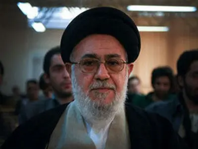 آیت‌الله موسوی خوئینی به سید محمد خاتمی تسلیت گفت