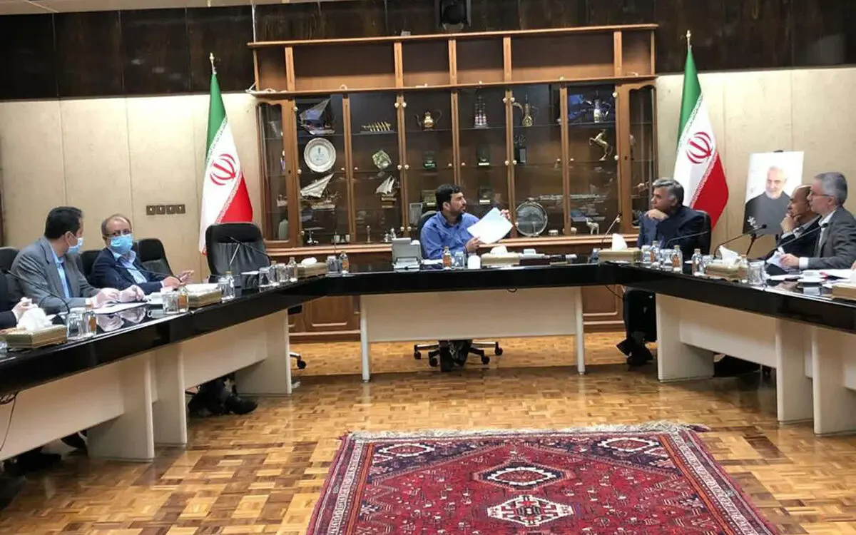 سهم بالای ذوب آهن در اشتغال زایی و صادرات غیر قابل اغماض است 
