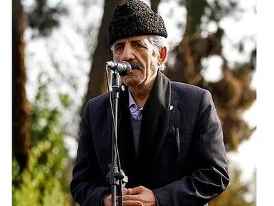 خواننده قطعه «آمدم ای شاه پناهم بده » در بیمارستان بستری شد