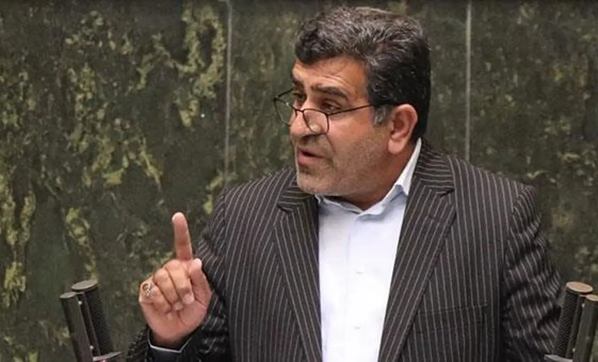 رئیس جمهور و رئیس مجلس امروز مسئله بازنشستگان را حل کنند