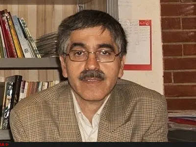 ناشران نه تنها ضرر نمی‌کنند؛ سود هم می‌کنند/ ثبت ترجمه آثار خارجی با سرعت نور انجام می‌شود