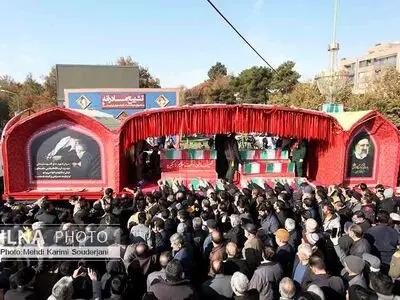 تشییع شهدای گمنام در اصفهان