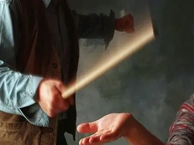 تنبیه‌بدنی دانش آموز در یکی از مدارس/شکایت خانواده و ارسال پرونده به دادگاه